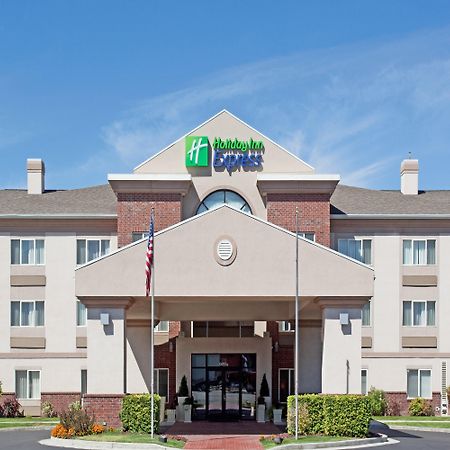 Holiday Inn Express Ogden, An Ihg Hotel Exterior photo